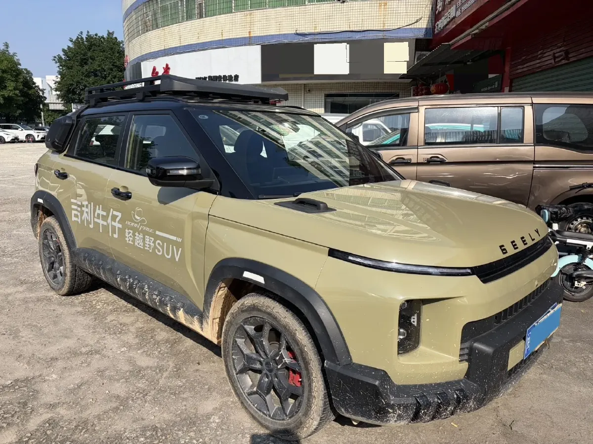 2025 Geely Cowboy 1.5T 181HP L4 7DCT,autocango,china used car exporter,china ev exporter,chinese used car exporter,chinese used ev exporter