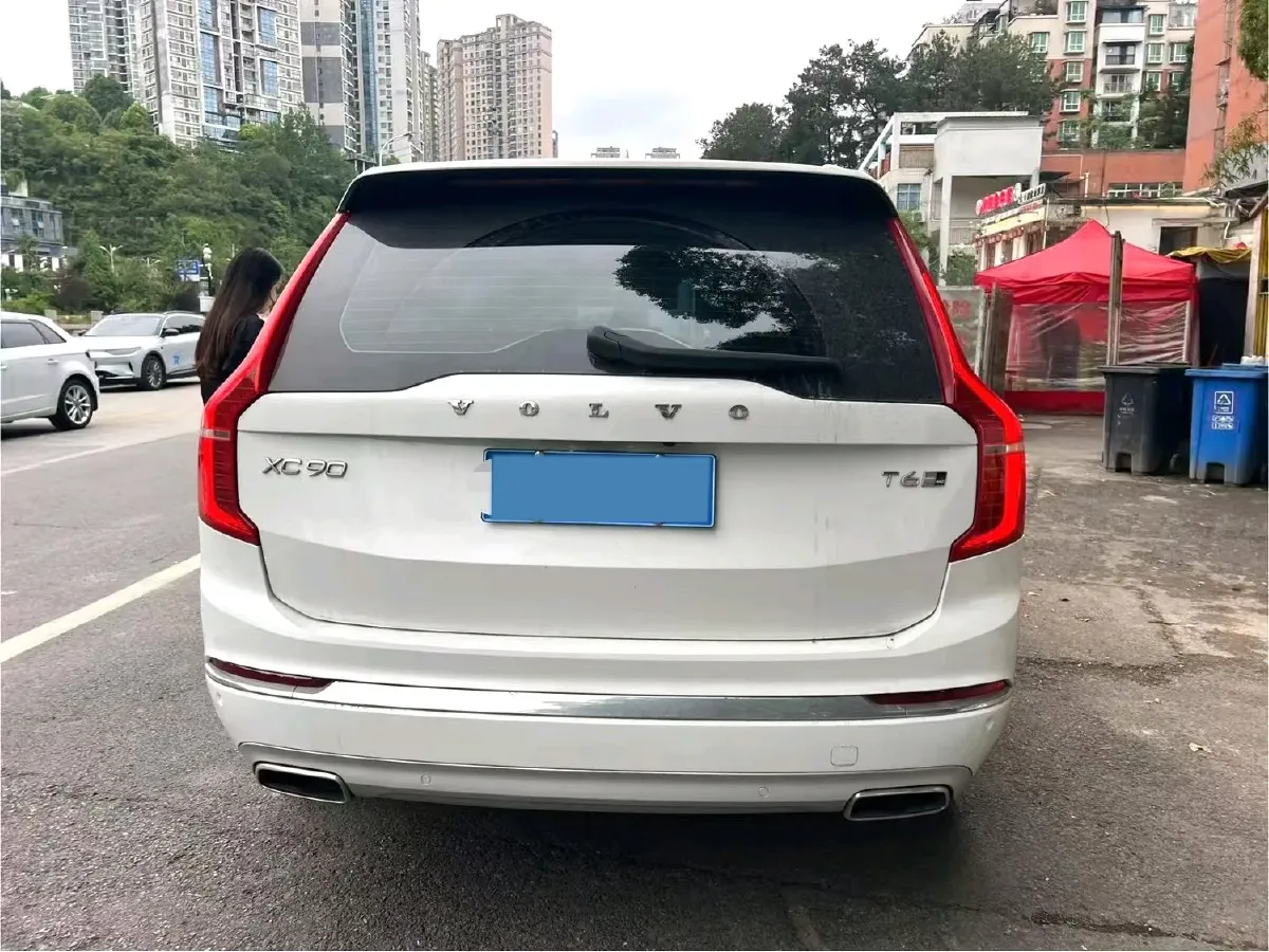 2020 Volvo XC90 2.0T 320HP L4 8AT,autocango,china used car exporter,china ev exporter,chinese used car exporter,chinese used ev exporter