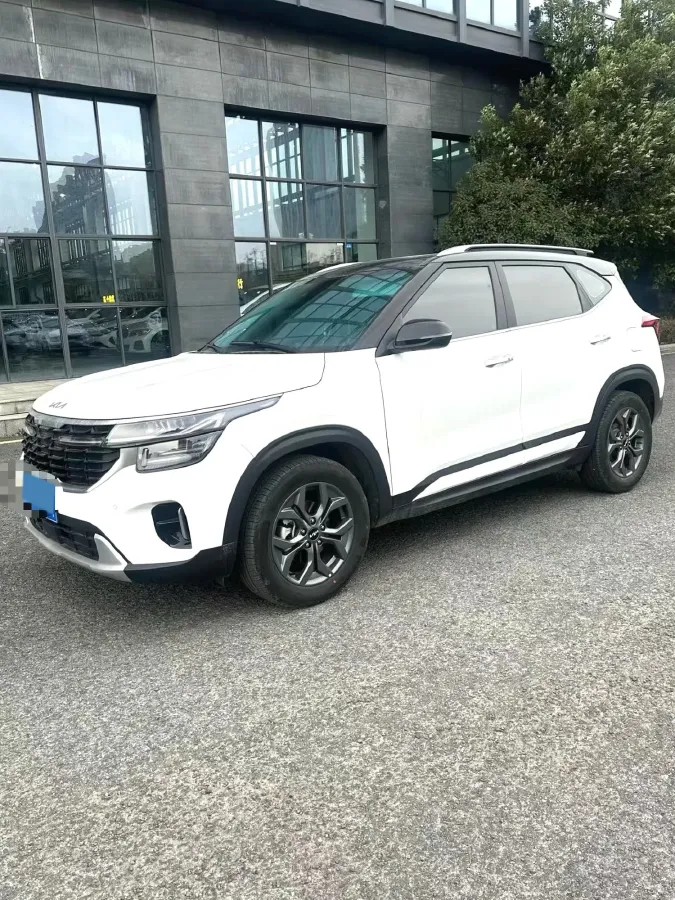 2023 Kia Seltos 1.5L 115HP L4 CVT,autocango,china used car exporter,china ev exporter,chinese used car exporter,chinese used ev exporter