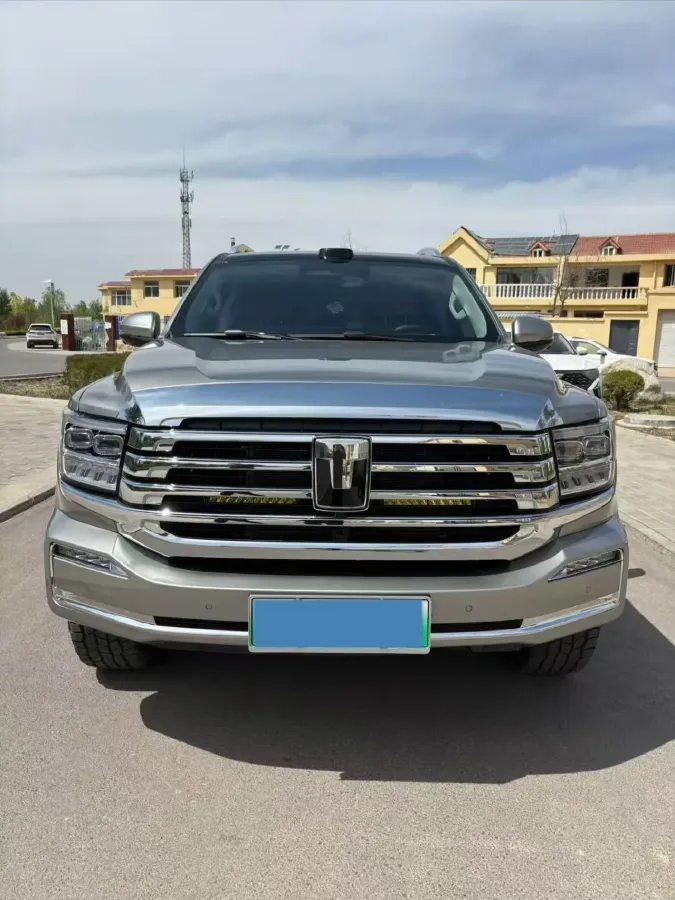 2026 Tank 500 2.0T 252HP L4 3DHT PHEV,autocango,china used car exporter,china ev exporter,chinese used car exporter,chinese used ev exporter