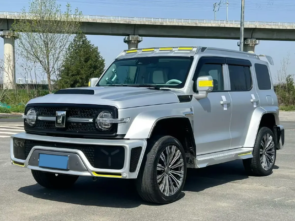2021 Cyberspace 300 2.0T 227HP L4 8AT,autocango,china used car exporter,china ev exporter,chinese used car exporter,chinese used ev exporter