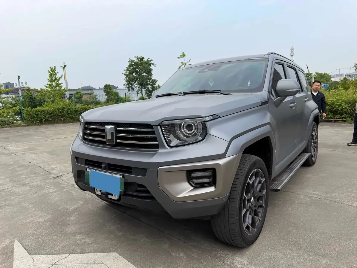 2024 Tank 700 3.0T 360HP V6 9AT PHEV 37.1KWH,autocango,china used car exporter,china ev exporter,chinese used car exporter,chinese used ev exporter