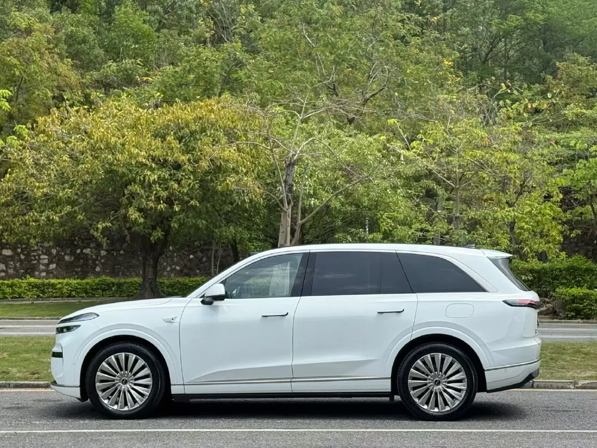 2025 ONVO L90 BEV,autocango,china used car exporter,china ev exporter,chinese used car exporter,chinese used ev exporter