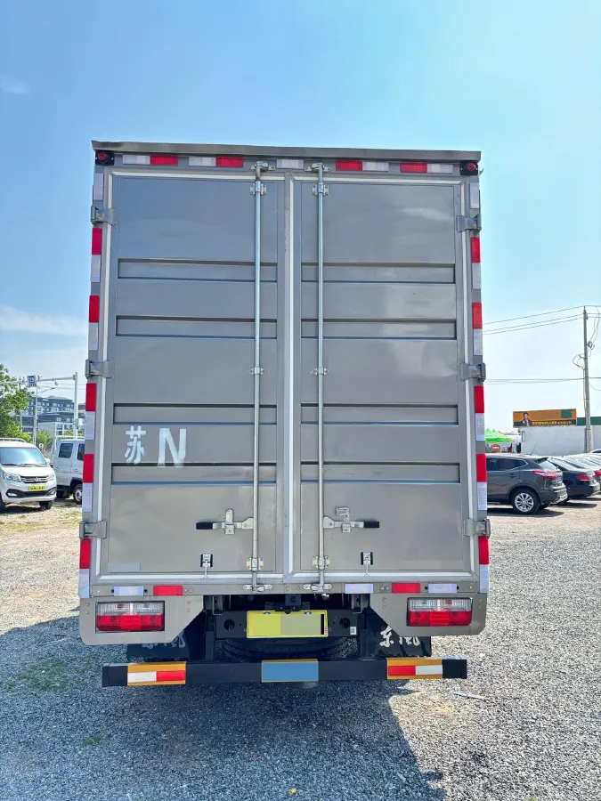 2018 Dongfeng RuiQi 2.4L 139HP L4 5MT,autocango,china used car exporter,china ev exporter,chinese used car exporter,chinese used ev exporter