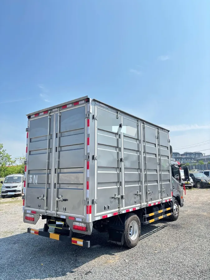 2018 Dongfeng RuiQi 2.4L 139HP L4 5MT,autocango,china used car exporter,china ev exporter,chinese used car exporter,chinese used ev exporter