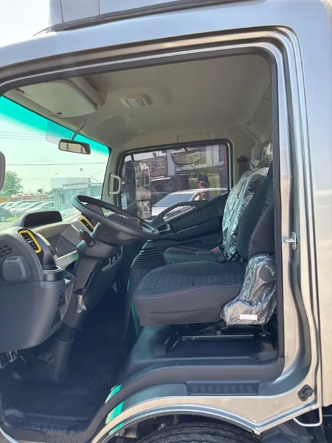 2018 Dongfeng RuiQi 2.4L 139HP L4 5MT,autocango,china used car exporter,china ev exporter,chinese used car exporter,chinese used ev exporter