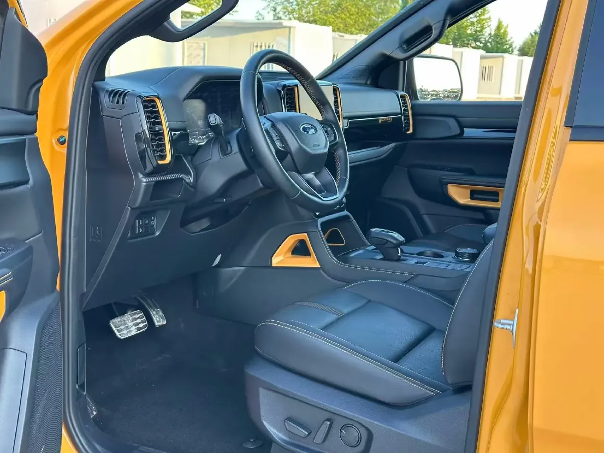 2023 Ford Ranger 2.3T 258HP L4 8AT,autocango,china used car exporter,china ev exporter,chinese used car exporter,chinese used ev exporter