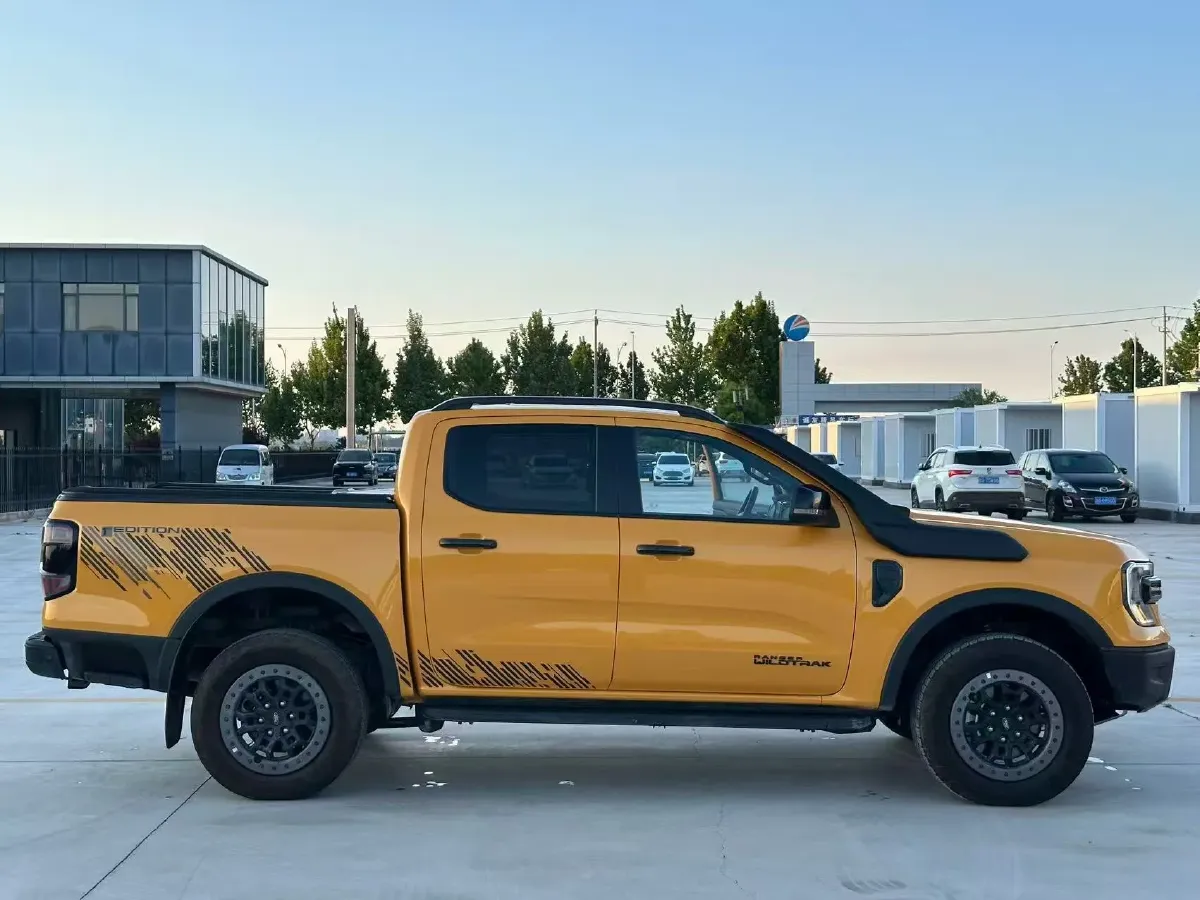 2023 Ford Ranger 2.3T 258HP L4 8AT,autocango,china used car exporter,china ev exporter,chinese used car exporter,chinese used ev exporter