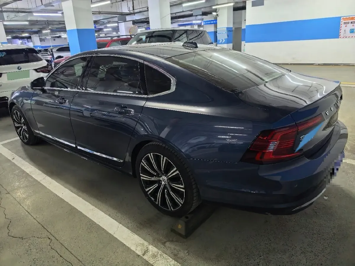 2022 Volvo S90 2.0T 250HP L4 8AT,autocango,china used car exporter,china ev exporter,chinese used car exporter,chinese used ev exporter