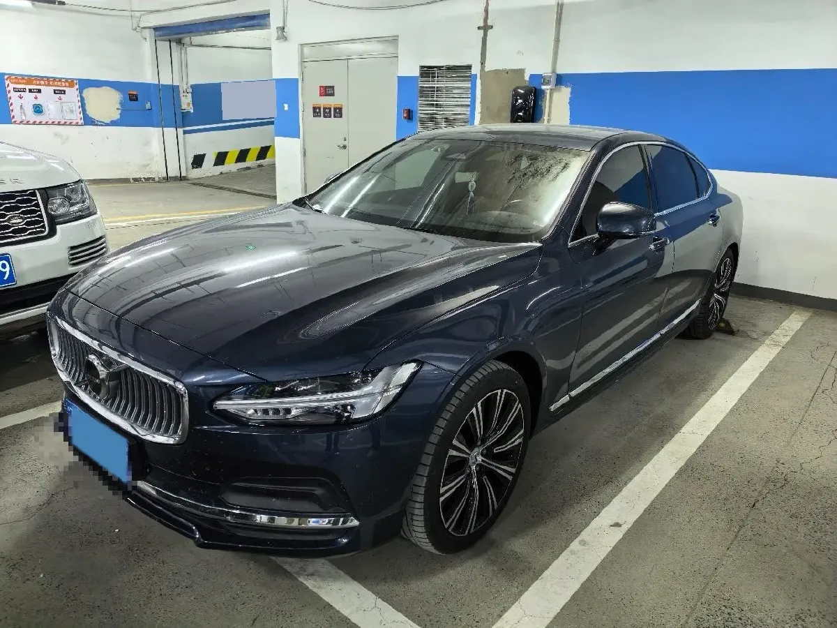 2022 Volvo S90 2.0T 250HP L4 8AT,autocango,china used car exporter,china ev exporter,chinese used car exporter,chinese used ev exporter