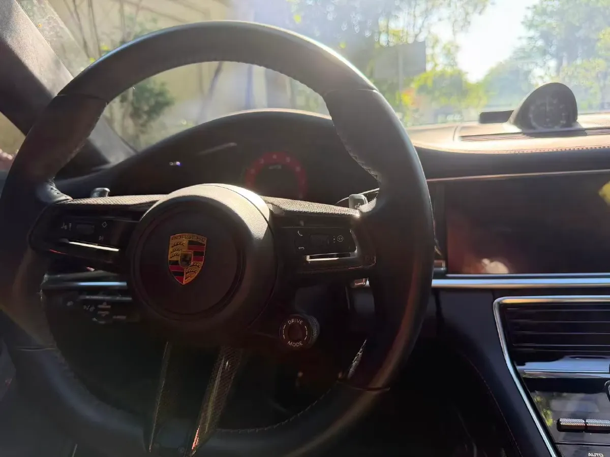 2021 Porsche Panamera 4.0T 480HP V8 8DCT,autocango,china used car exporter,china ev exporter,chinese used car exporter,chinese used ev exporter