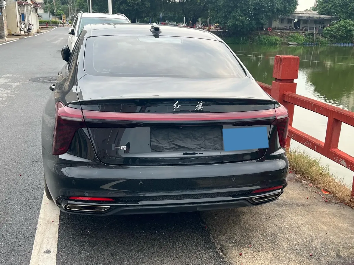 2025 HongQi H5 1.5T 169HP L4 7DCT,autocango,china used car exporter,china ev exporter,chinese used car exporter,chinese used ev exporter