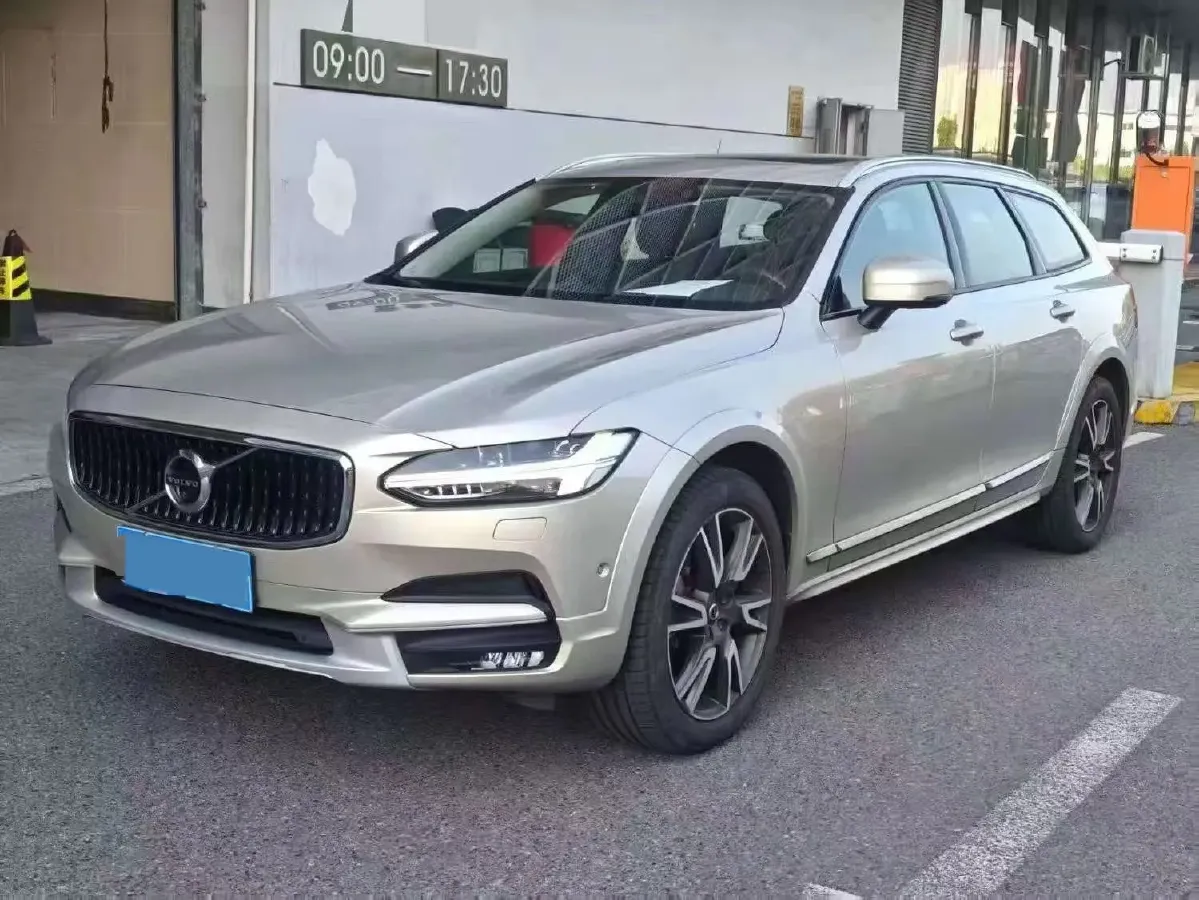 2017 Volvo V90 2.0T 254HP L4 8AT,autocango,china used car exporter,china ev exporter,chinese used car exporter,chinese used ev exporter