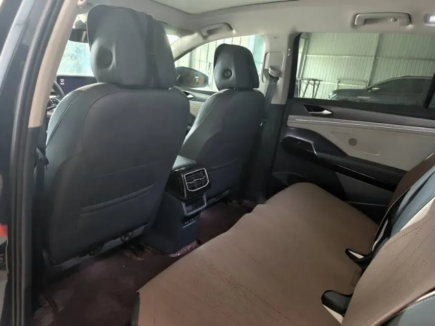 2022 Volkswagen ID.6 Crozz BEV 62.6KWH,autocango,china used car exporter,china ev exporter,chinese used car exporter,chinese used ev exporter