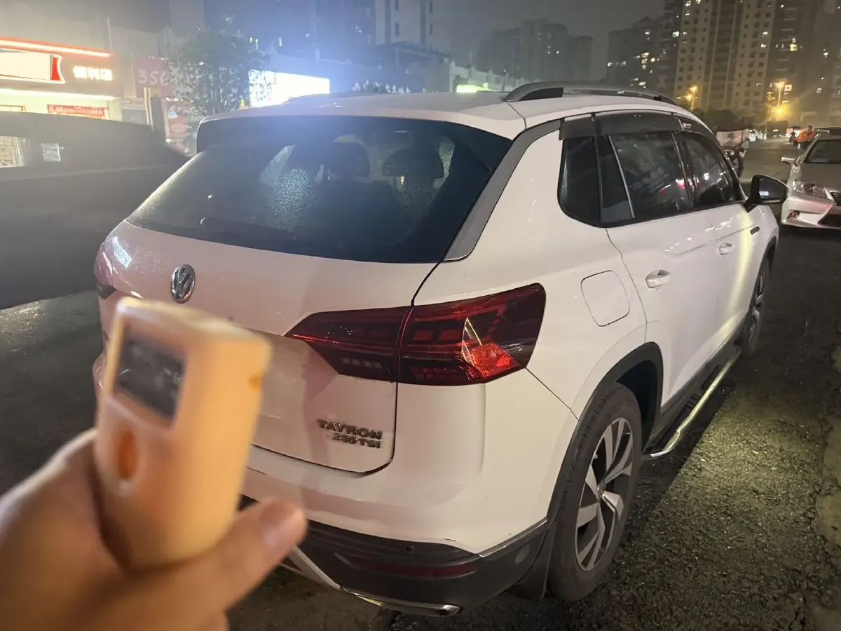 2019 Jeep Cherokee 2.0T 234HP L4 9AT,autocango,china used car exporter,china ev exporter,chinese used car exporter,chinese used ev exporter