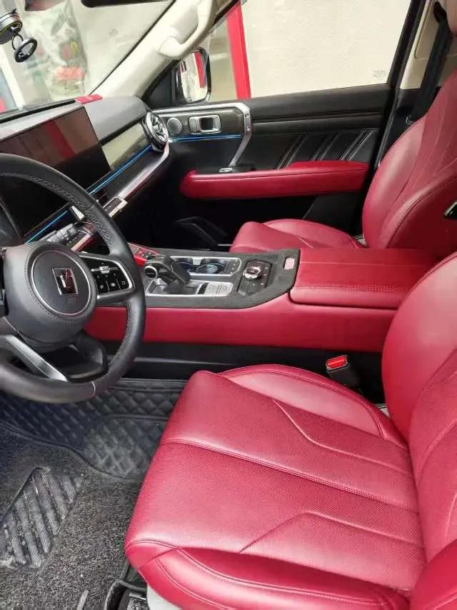 2024 Tank 400 2.0T 252HP L4 9AT PHEV 36.7/37.1KWH,autocango,china used car exporter,china ev exporter,chinese used car exporter,chinese used ev exporter