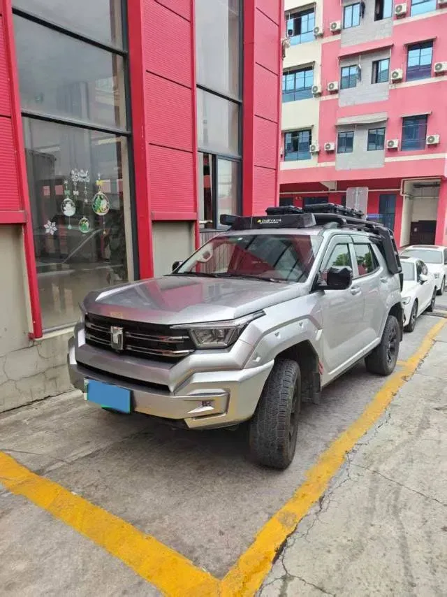 2024 Tank 400 2.0T 252HP L4 9AT PHEV 36.7/37.1KWH,autocango,china used car exporter,china ev exporter,chinese used car exporter,chinese used ev exporter