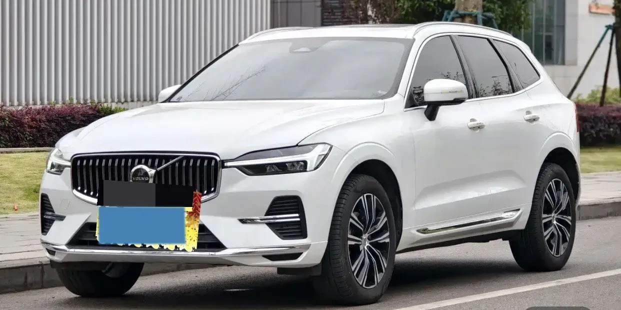 2023 Volvo XC60 2.0T 250HP L4 8AT,autocango,china used car exporter,china ev exporter,chinese used car exporter,chinese used ev exporter