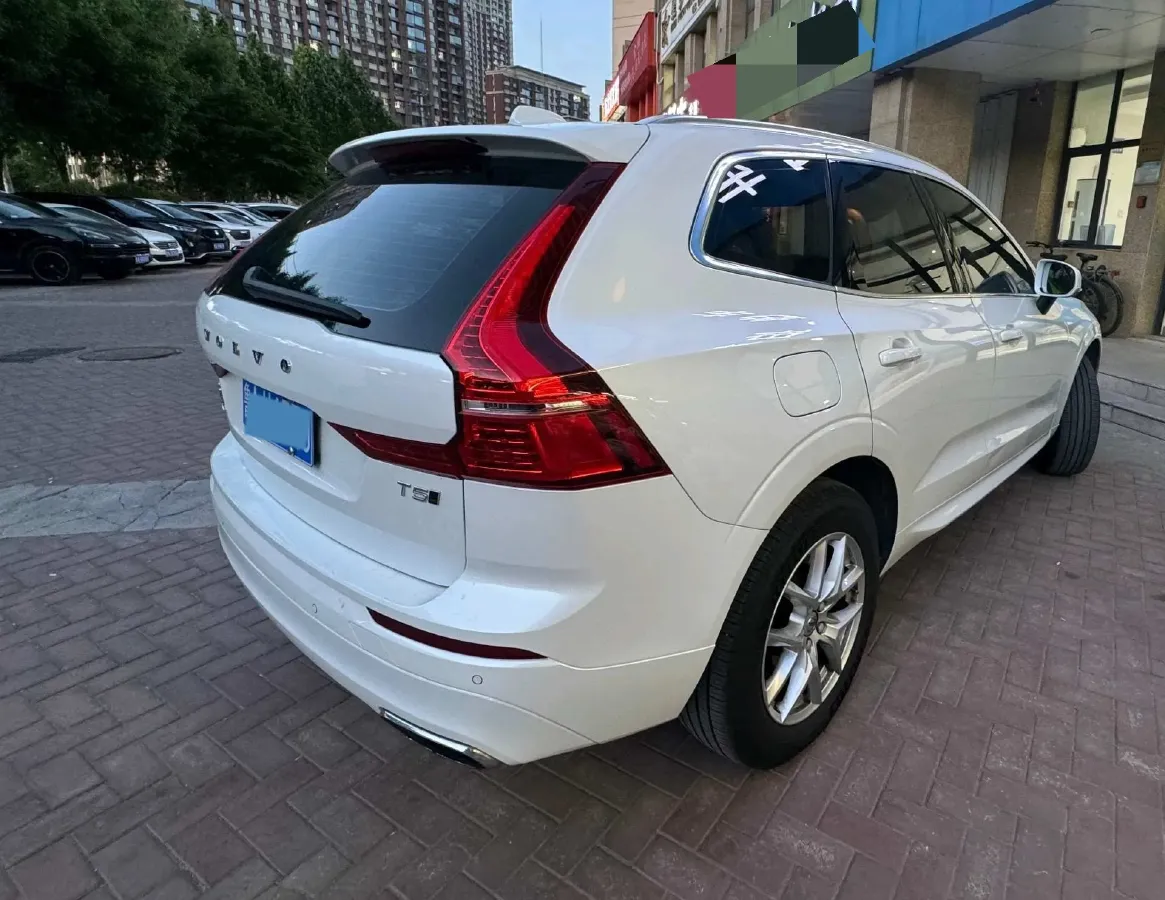 2018 Volvo XC60 2.0T 254HP L4 8AT,autocango,china used car exporter,china ev exporter,chinese used car exporter,chinese used ev exporter