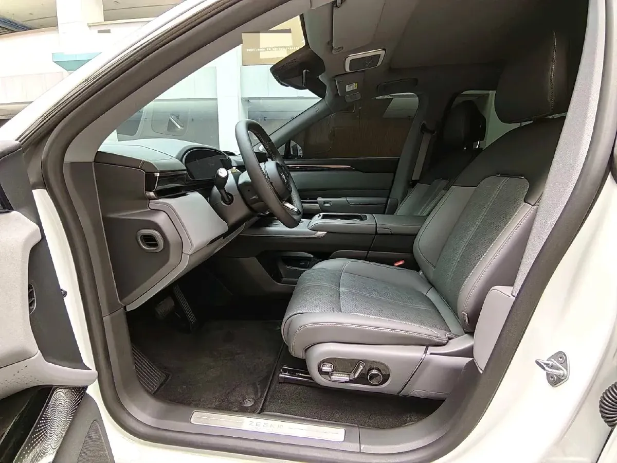 2025 Zeekr 7X BEV 100KWH,autocango,china used car exporter,china ev exporter,chinese used car exporter,chinese used ev exporter
