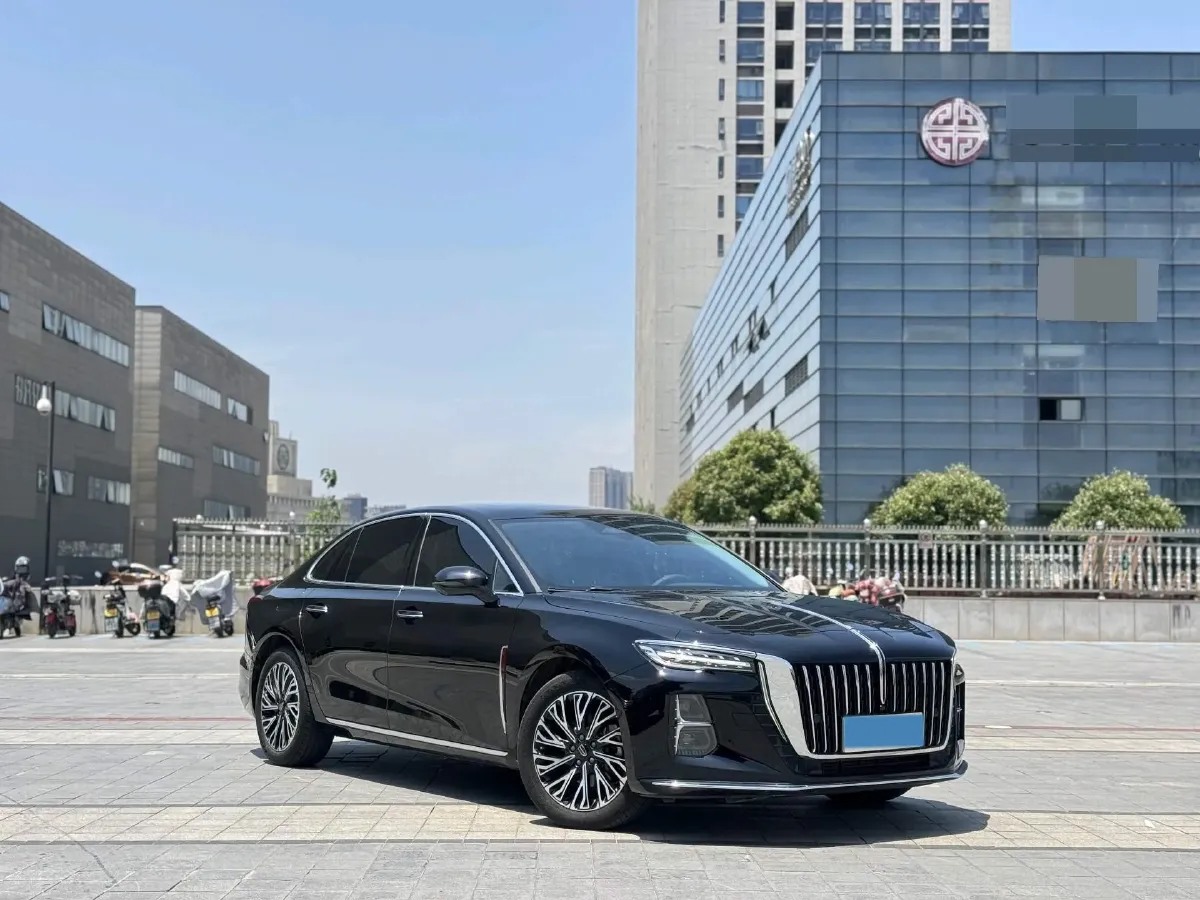 2024 HongQi H6 2.0T 224HP L4 8AT,autocango,china used car exporter,china ev exporter,chinese used car exporter,chinese used ev exporter