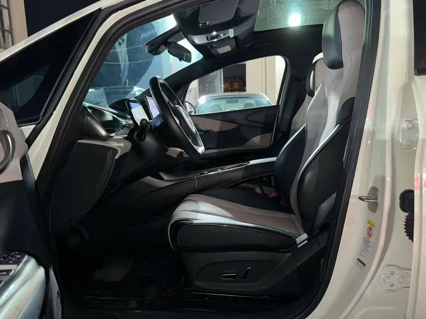 2023 BYD Dolphin BEV 44.928KWH,autocango,china used car exporter,china ev exporter,chinese used car exporter,chinese used ev exporter