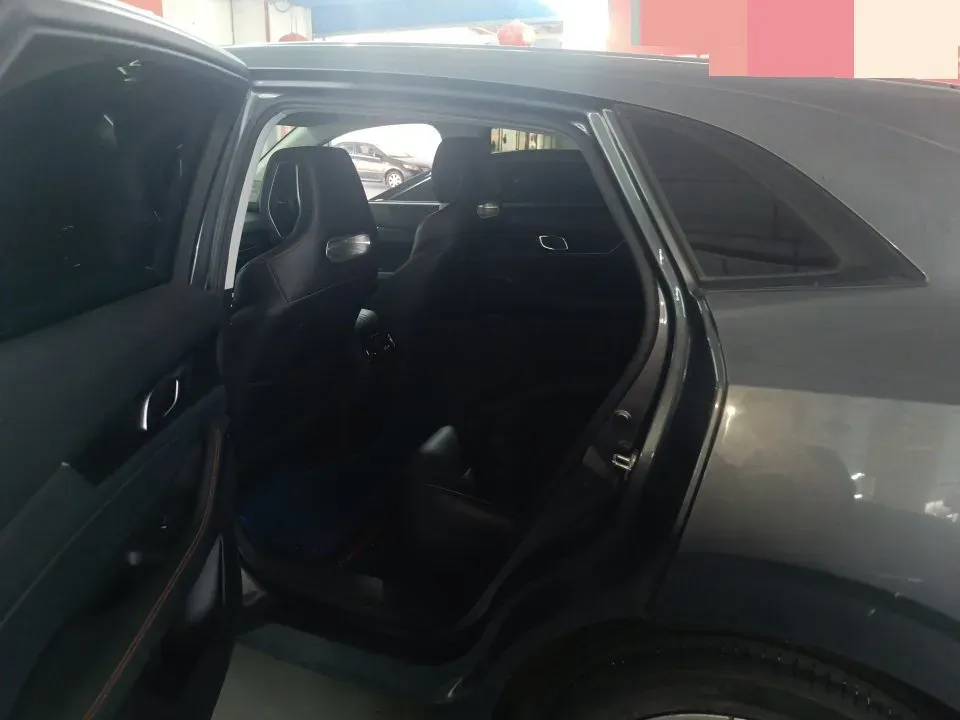 2021 ChangAn UNI-K 2.0T 233HP L4 8AT,autocango,china used car exporter,china ev exporter,chinese used car exporter,chinese used ev exporter