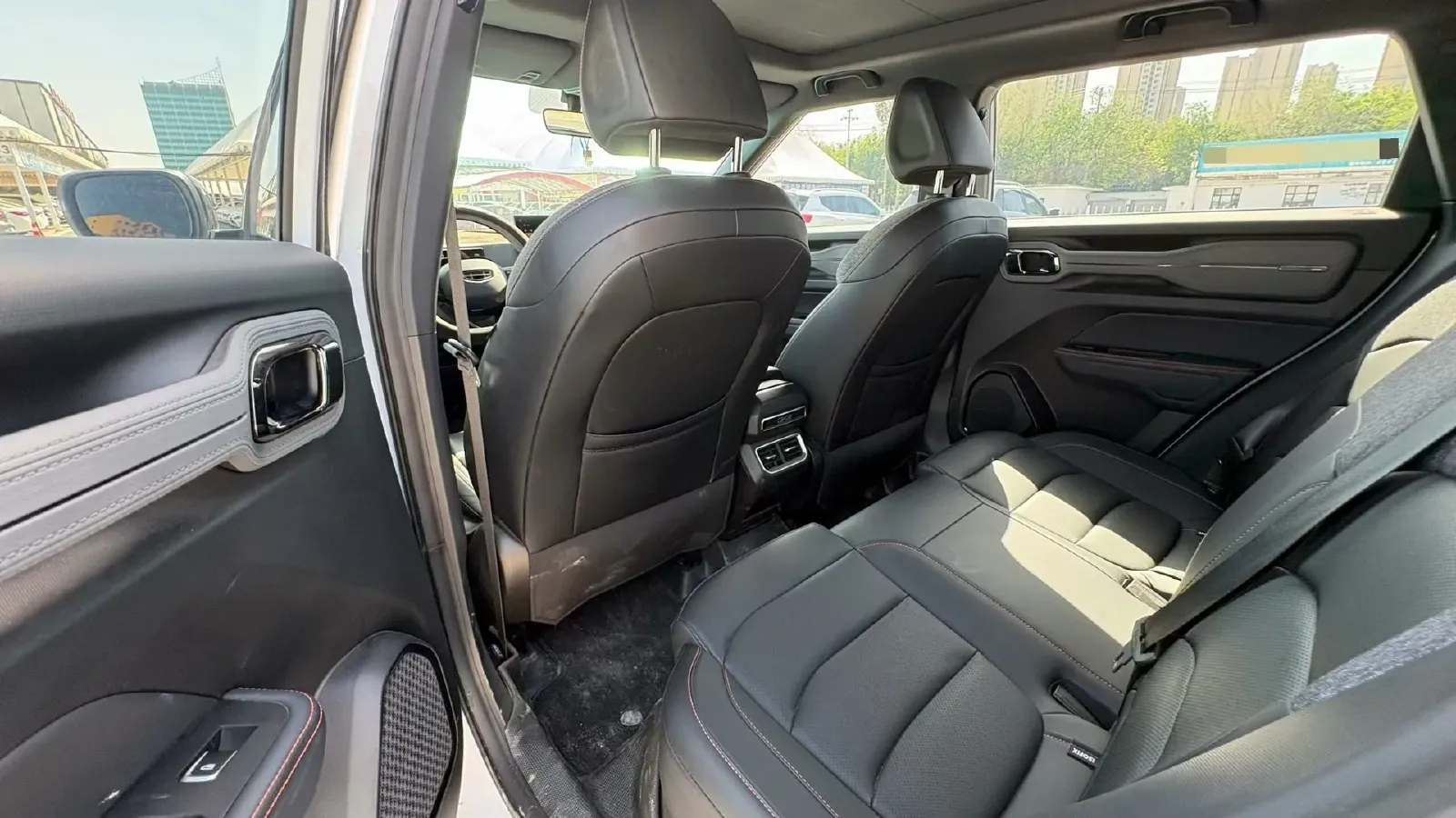 2025 Geely Cowboy 1.5T 181HP L4 7DCT,autocango,china used car exporter,china ev exporter,chinese used car exporter,chinese used ev exporter