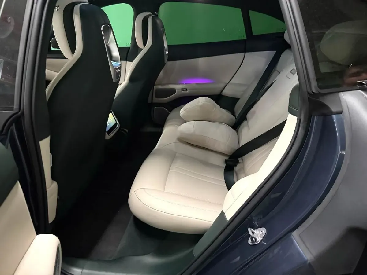 2025 MI YU7 BEV 101.7KWH,autocango,china used car exporter,china ev exporter,chinese used car exporter,chinese used ev exporter