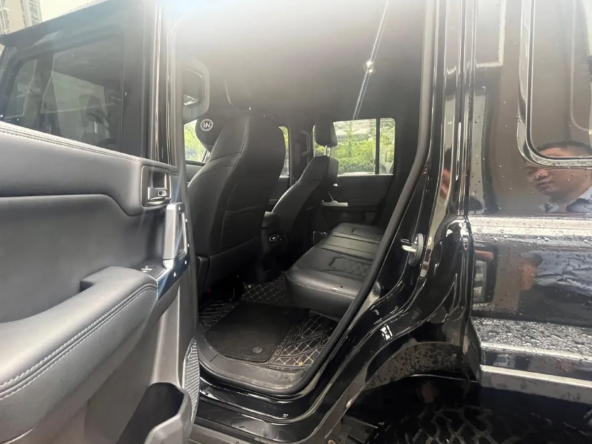 2025 212 212 T01 2.0T 252HP L4 8AT,autocango,china used car exporter,china ev exporter,chinese used car exporter,chinese used ev exporter