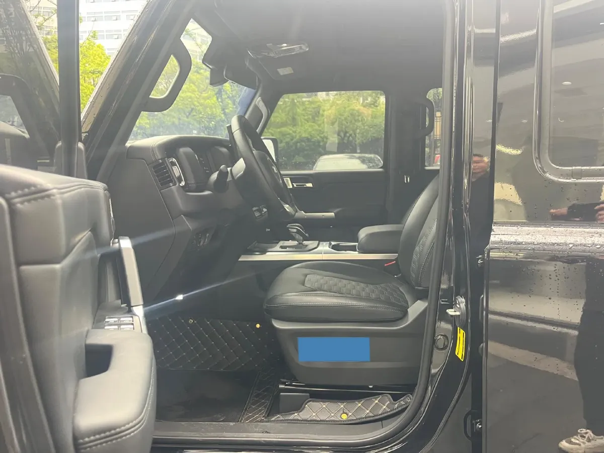 2025 212 212 T01 2.0T 252HP L4 8AT,autocango,china used car exporter,china ev exporter,chinese used car exporter,chinese used ev exporter