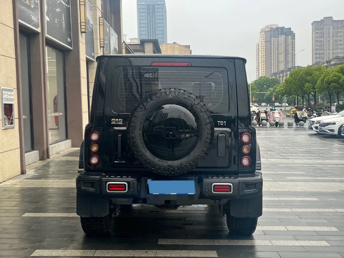 2025 212 212 T01 2.0T 252HP L4 8AT,autocango,china used car exporter,china ev exporter,chinese used car exporter,chinese used ev exporter