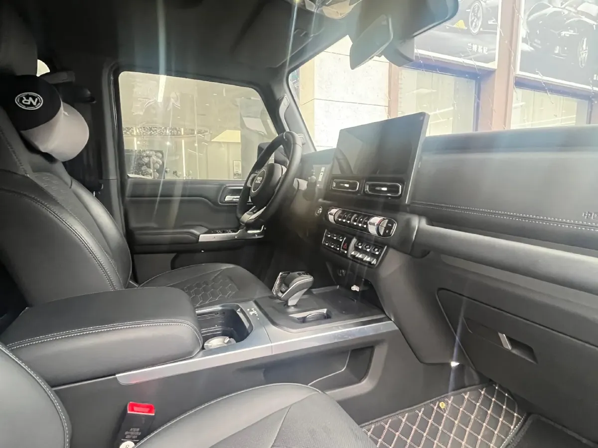 2025 212 212 T01 2.0T 252HP L4 8AT,autocango,china used car exporter,china ev exporter,chinese used car exporter,chinese used ev exporter