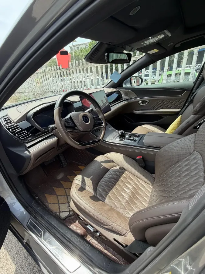 2022 Volkswagen Tiguan L 2.0T 186HP L4 7DCT,autocango,china used car exporter,china ev exporter,chinese used car exporter,chinese used ev exporter