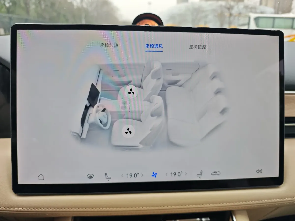 2025 AITO AITO M5 1.5T 152HP L4 REEV 42KWH,autocango,china used car exporter,china ev exporter,chinese used car exporter,chinese used ev exporter