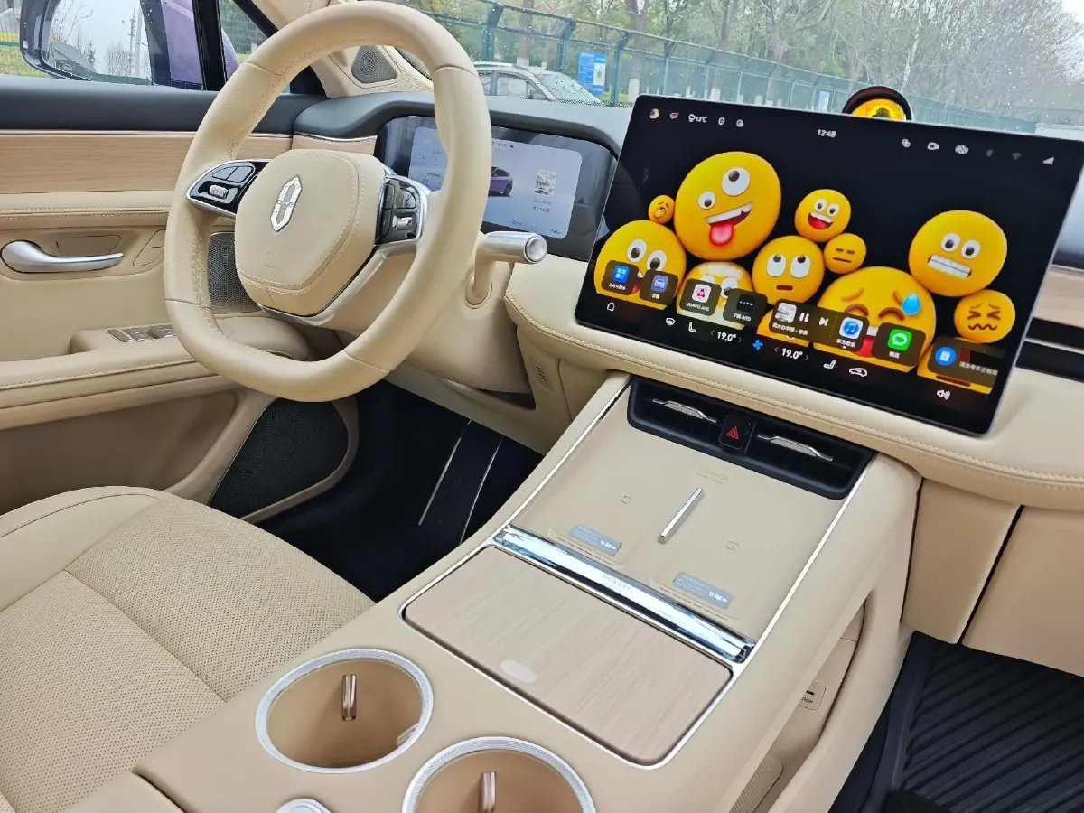 2025 AITO AITO M5 1.5T 152HP L4 REEV 42KWH,autocango,china used car exporter,china ev exporter,chinese used car exporter,chinese used ev exporter