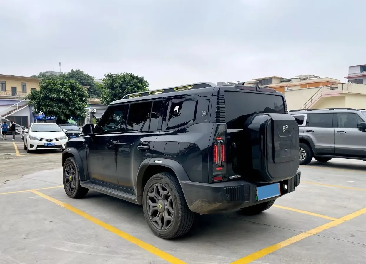 2024 Jetour ShanHai TravellerC-DM 1.5T 156HP L4 3DHT PHEV 43.24KWH,autocango,china used car exporter,china ev exporter,chinese used car exporter,chinese used ev exporter