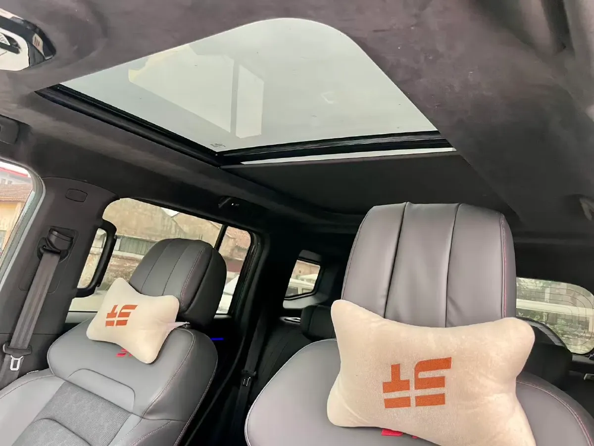 2024 Jetour ShanHai TravellerC-DM 1.5T 156HP L4 3DHT PHEV 43.24KWH,autocango,china used car exporter,china ev exporter,chinese used car exporter,chinese used ev exporter