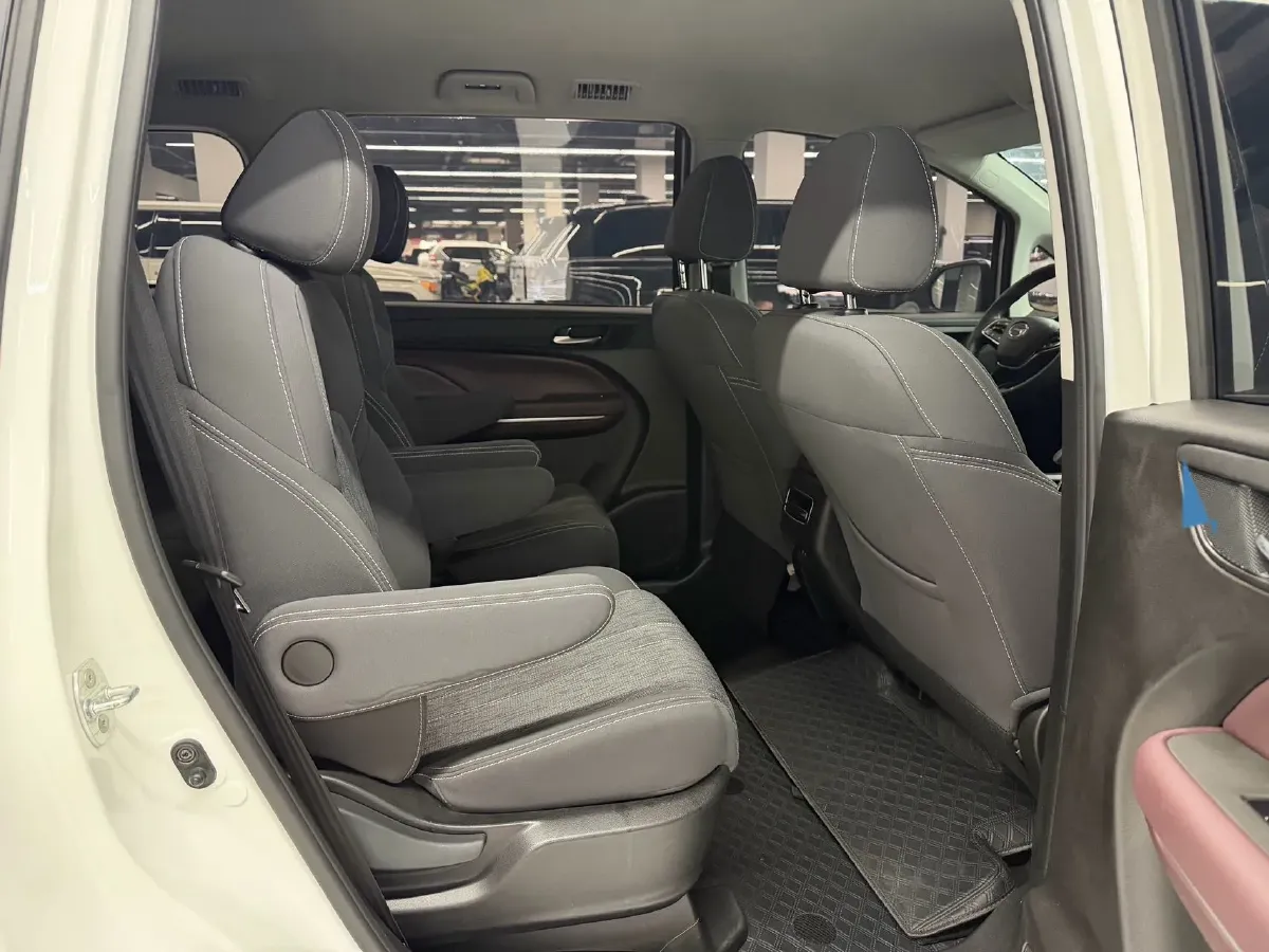 2021 GAC Trumpchi M6 1.5T 169HP L4 7DCT,autocango,china used car exporter,china ev exporter,chinese used car exporter,chinese used ev exporter