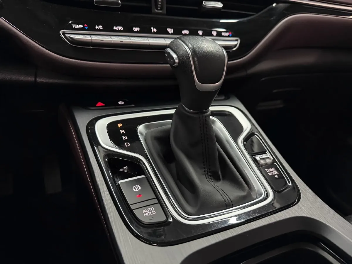 2021 GAC Trumpchi M6 1.5T 169HP L4 7DCT,autocango,china used car exporter,china ev exporter,chinese used car exporter,chinese used ev exporter