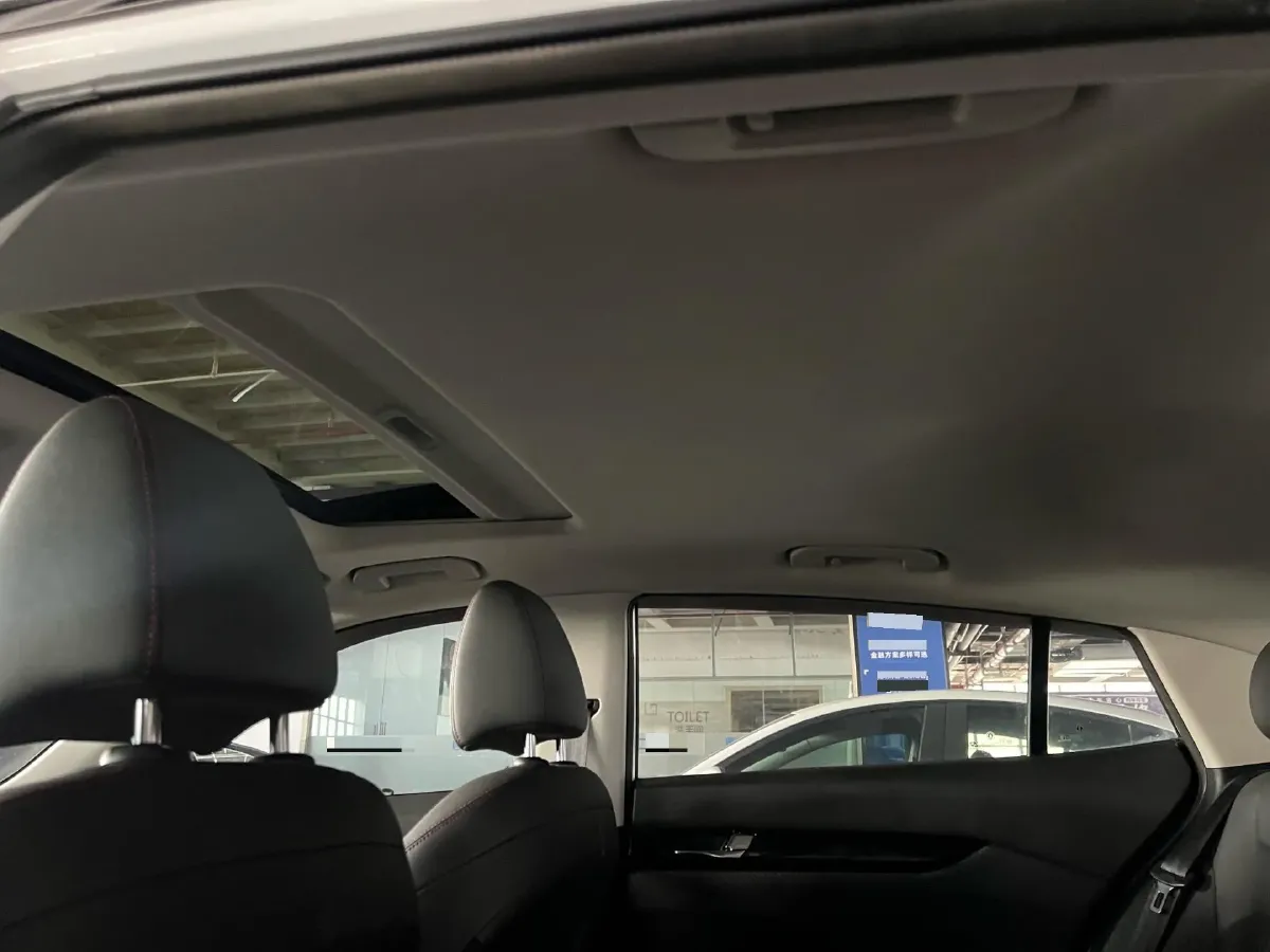2021 DongFeng Aeolus YiXuan 1.5T 150HP L4 6DCT,autocango,china used car exporter,china ev exporter,chinese used car exporter,chinese used ev exporter