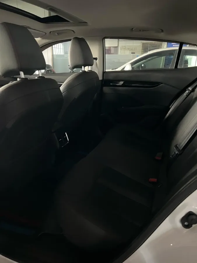 2021 DongFeng Aeolus YiXuan 1.5T 150HP L4 6DCT,autocango,china used car exporter,china ev exporter,chinese used car exporter,chinese used ev exporter