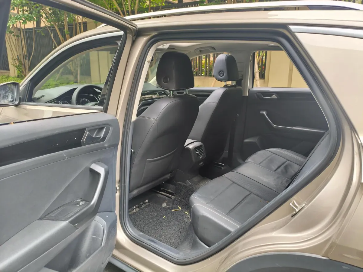 2018 Borgward BX7 2.0T 224HP L4 6AT,autocango,china used car exporter,china ev exporter,chinese used car exporter,chinese used ev exporter