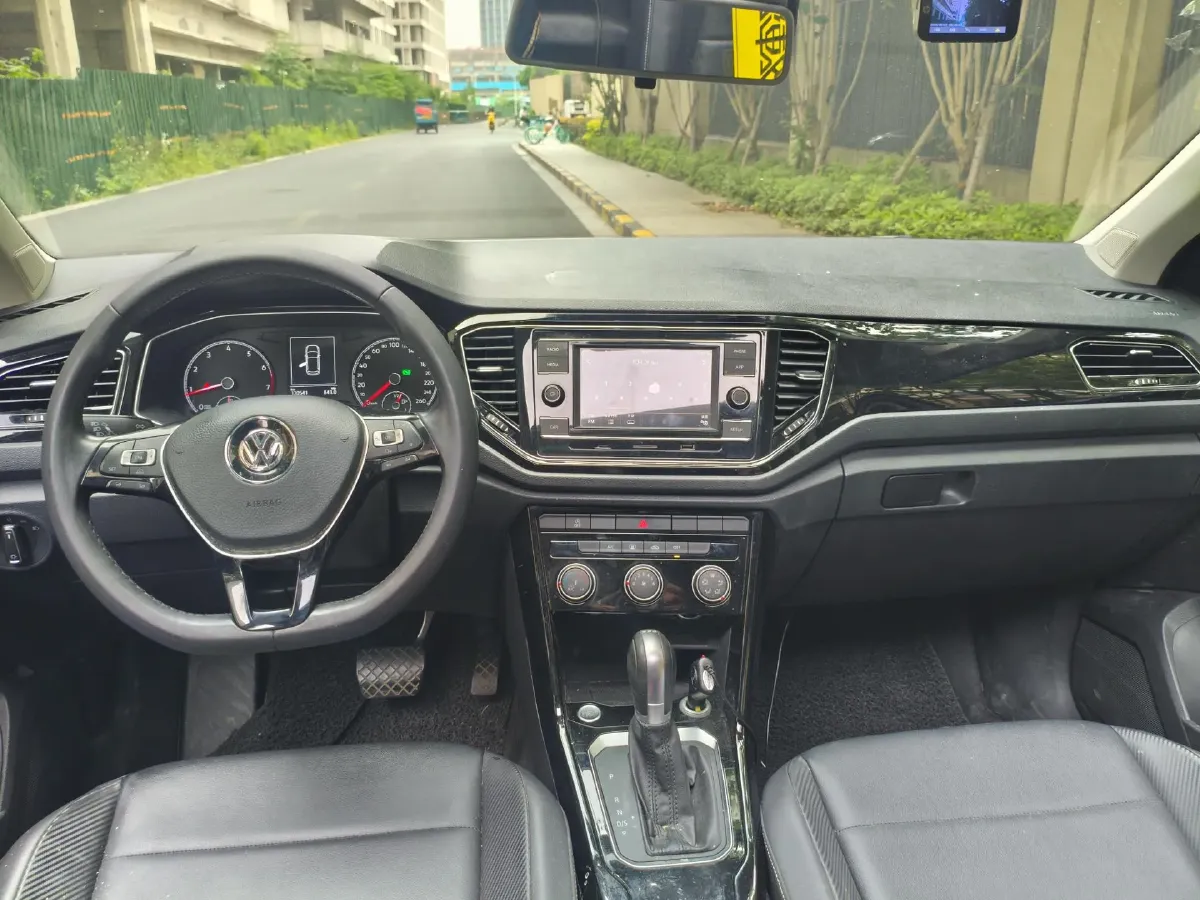 2018 Borgward BX7 2.0T 224HP L4 6AT,autocango,china used car exporter,china ev exporter,chinese used car exporter,chinese used ev exporter