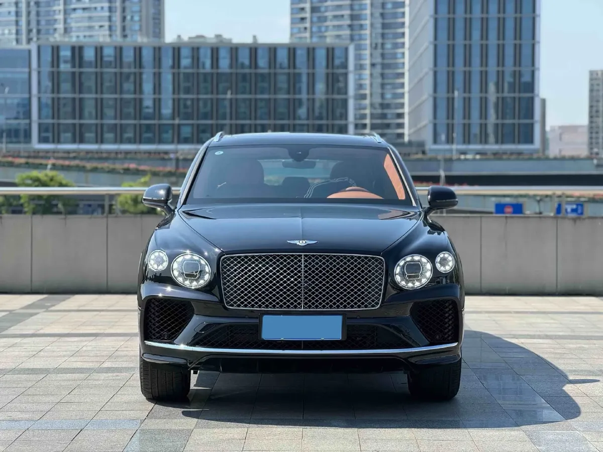 2021 Bentley Bentayga 4.0T 550HP V8 8AT,autocango,china used car exporter,china ev exporter,chinese used car exporter,chinese used ev exporter