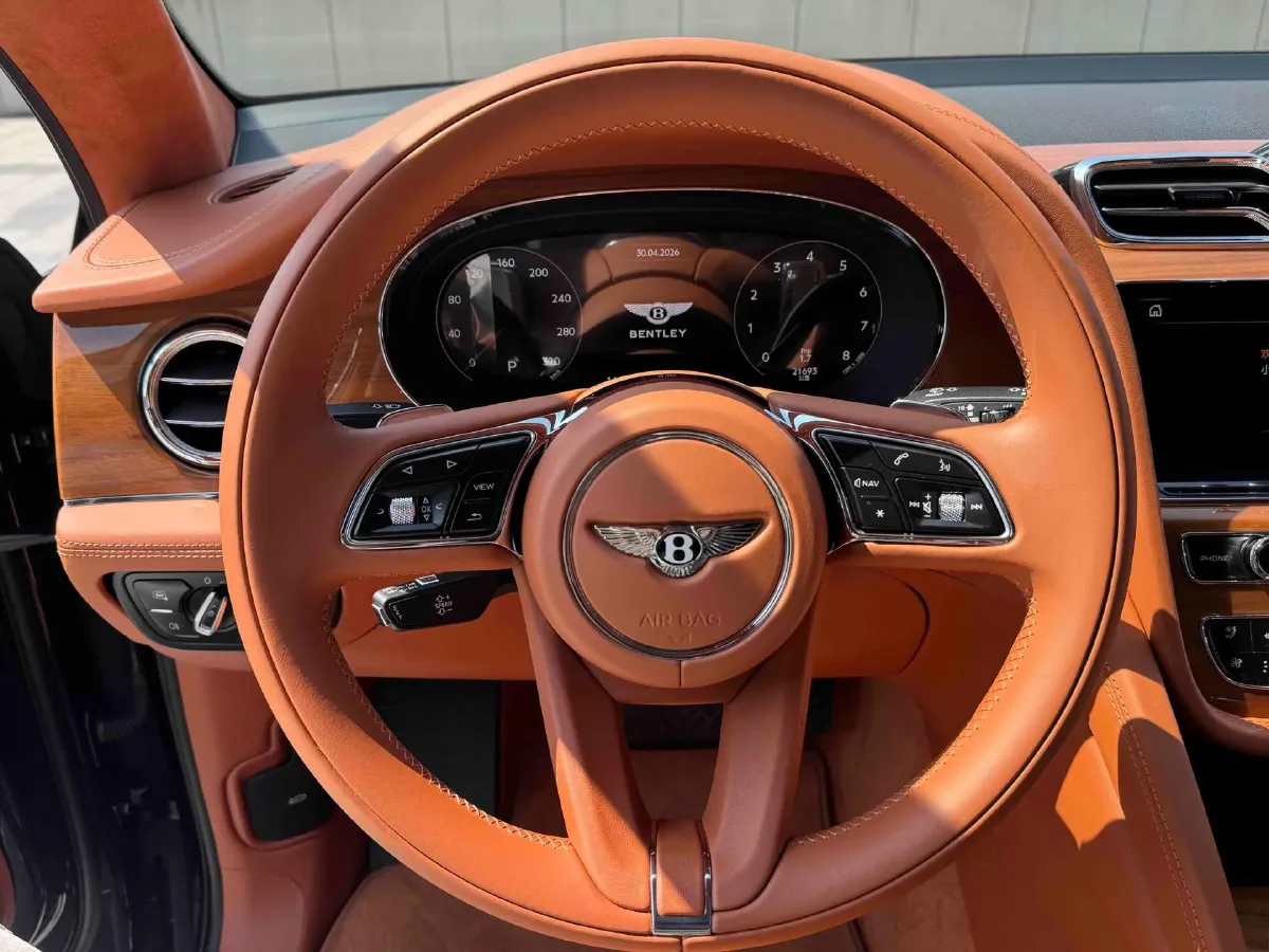 2021 Bentley Bentayga 4.0T 550HP V8 8AT,autocango,china used car exporter,china ev exporter,chinese used car exporter,chinese used ev exporter
