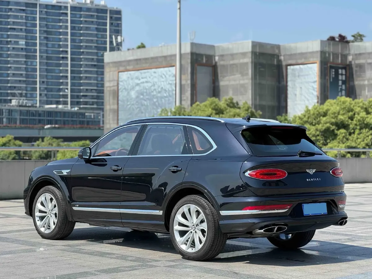 2021 Bentley Bentayga 4.0T 550HP V8 8AT,autocango,china used car exporter,china ev exporter,chinese used car exporter,chinese used ev exporter