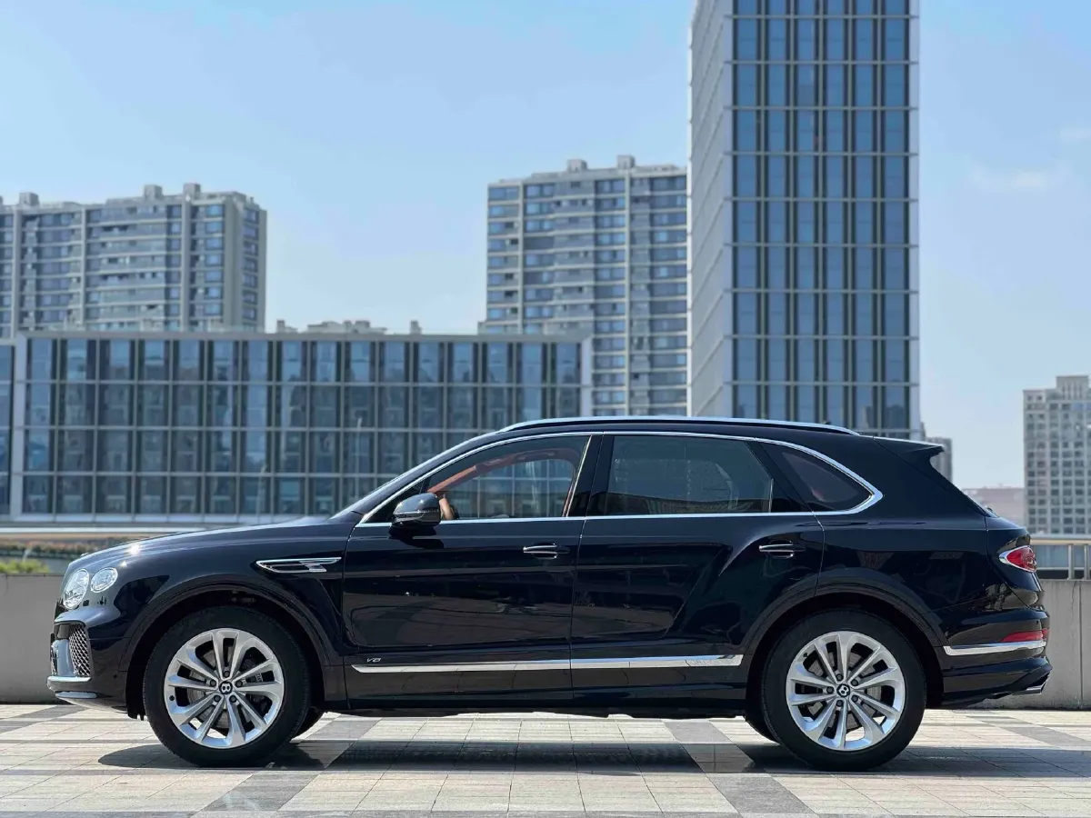 2021 Bentley Bentayga 4.0T 550HP V8 8AT,autocango,china used car exporter,china ev exporter,chinese used car exporter,chinese used ev exporter