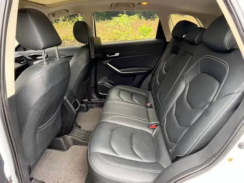 2018 FAW Senia R9 1.2T 143HP L4 7DCT,autocango,china used car exporter,china ev exporter,chinese used car exporter,chinese used ev exporter