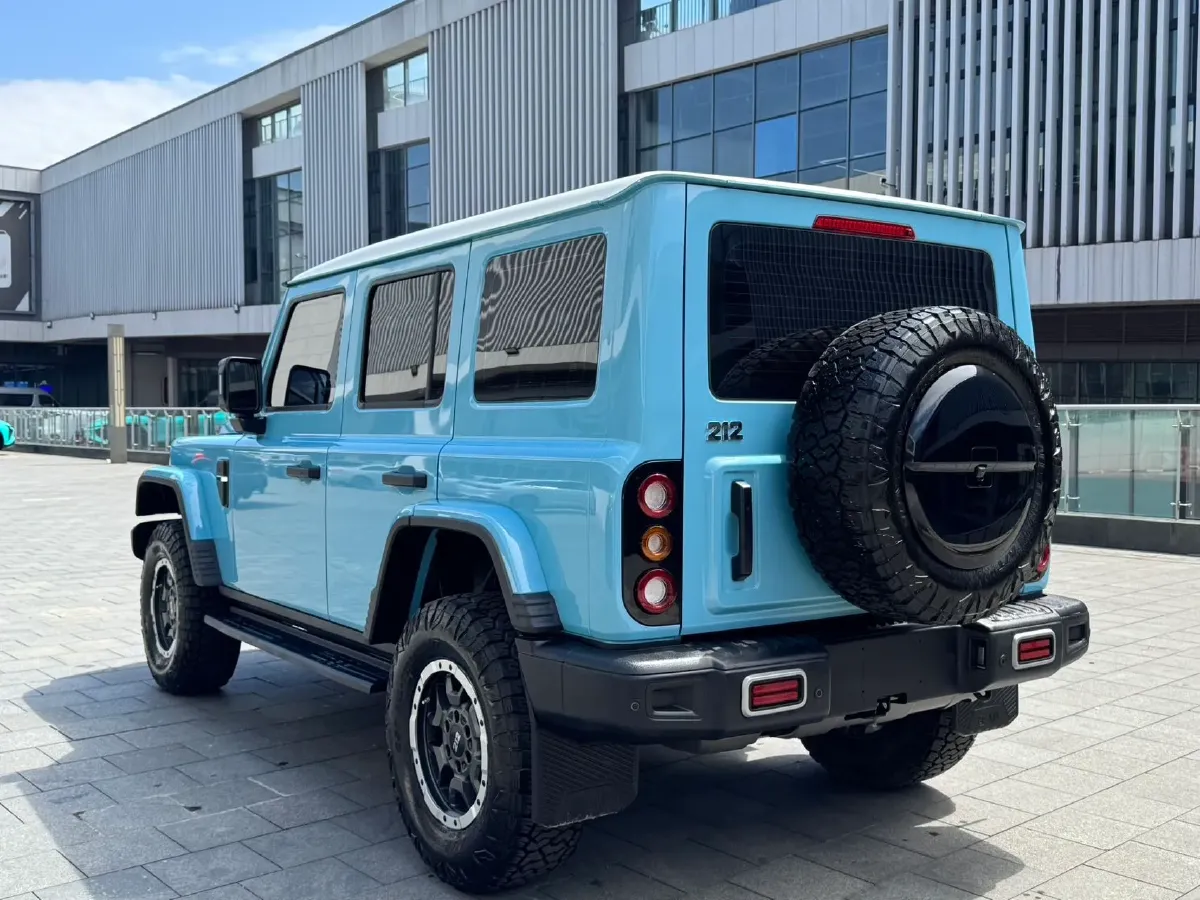 2025 212 212 T01 2.0T 252HP L4 8AT,autocango,china used car exporter,china ev exporter,chinese used car exporter,chinese used ev exporter